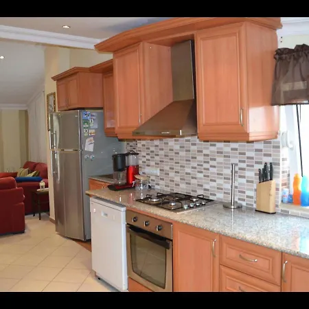 Artemis Garden Apartament